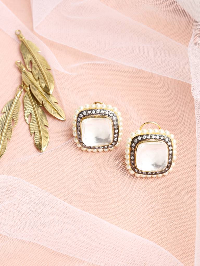 Kundan And Pearl Studs : RUBYM51