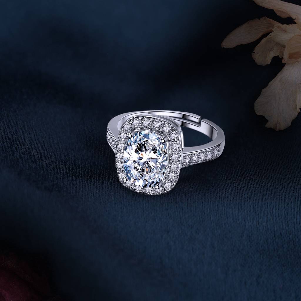 Silver Classic Solitaire Ring For Her : ZLR-1037