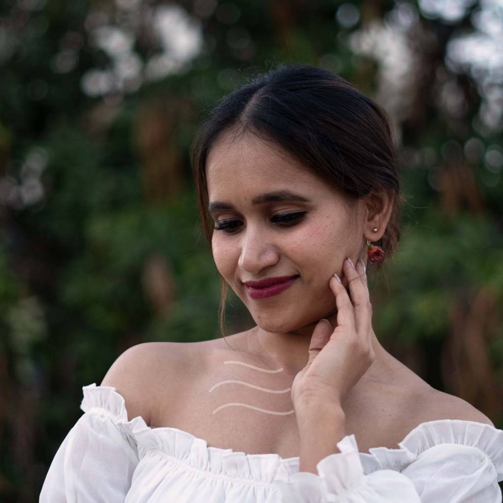 Rosalie Earrings : LA-BH-RE-GG