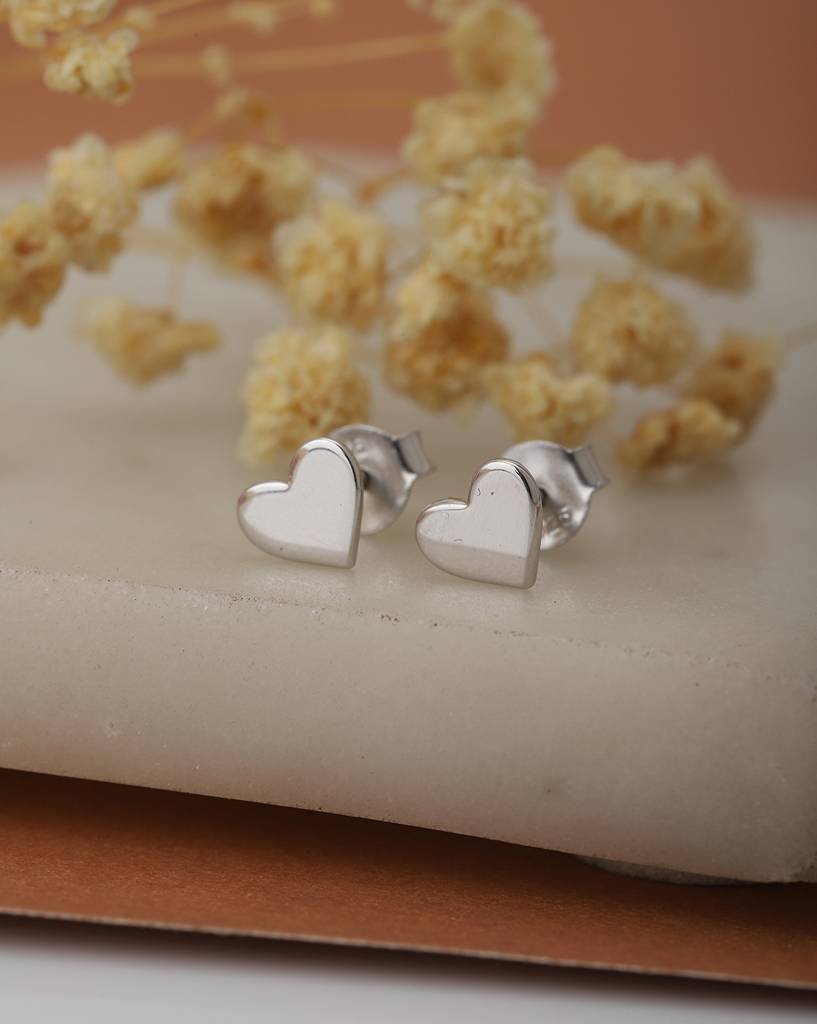 Carlton London 925 Sterling Silver- Rhodium-Plated Heart Shaped Studs : S125076E1