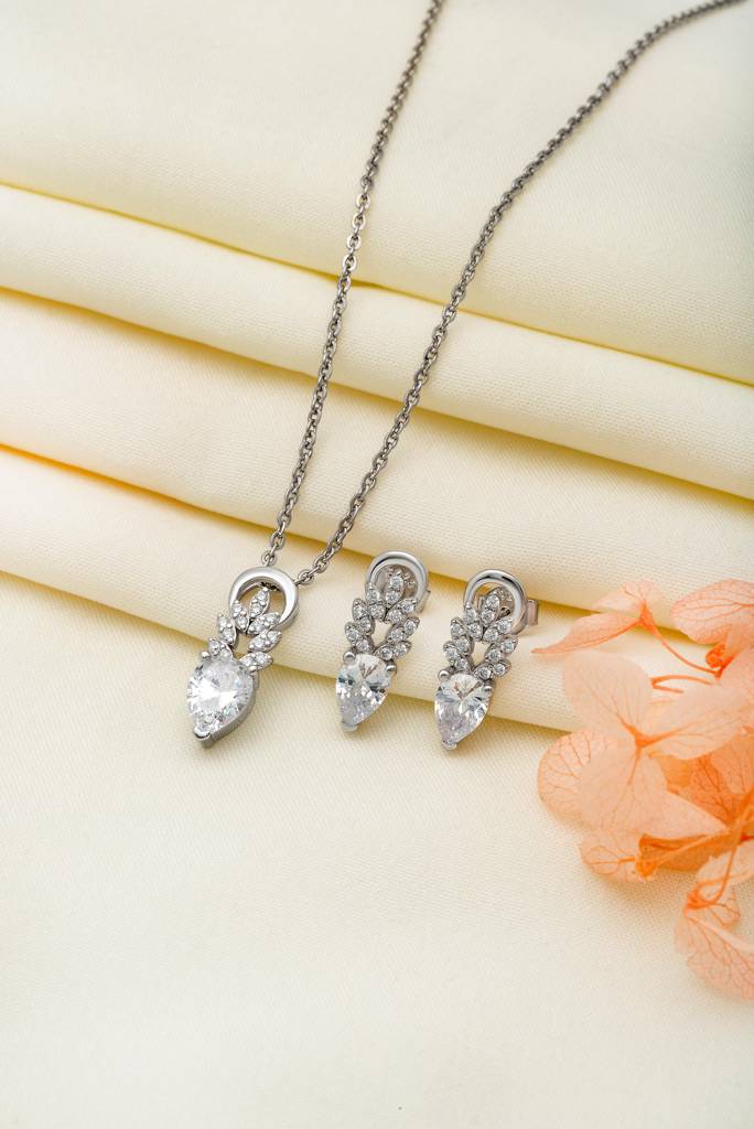 Silberry 925 Sterling Silver Ice Drop Pendant Set : S149