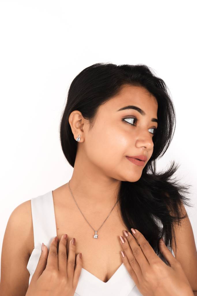 Silberry 925 Sterling Silver Mini Cube Pendant Set With Box Chain : S154