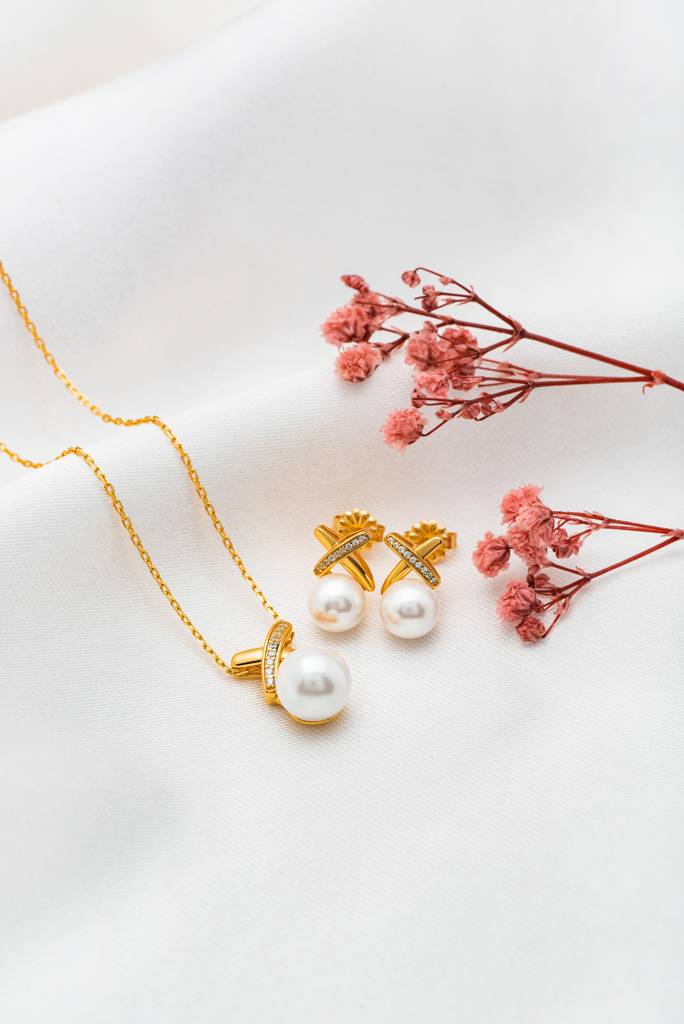 Silberry 925 Sterling Silver 18K Gold Plated Enchanted Pearl Necklace Set : S226