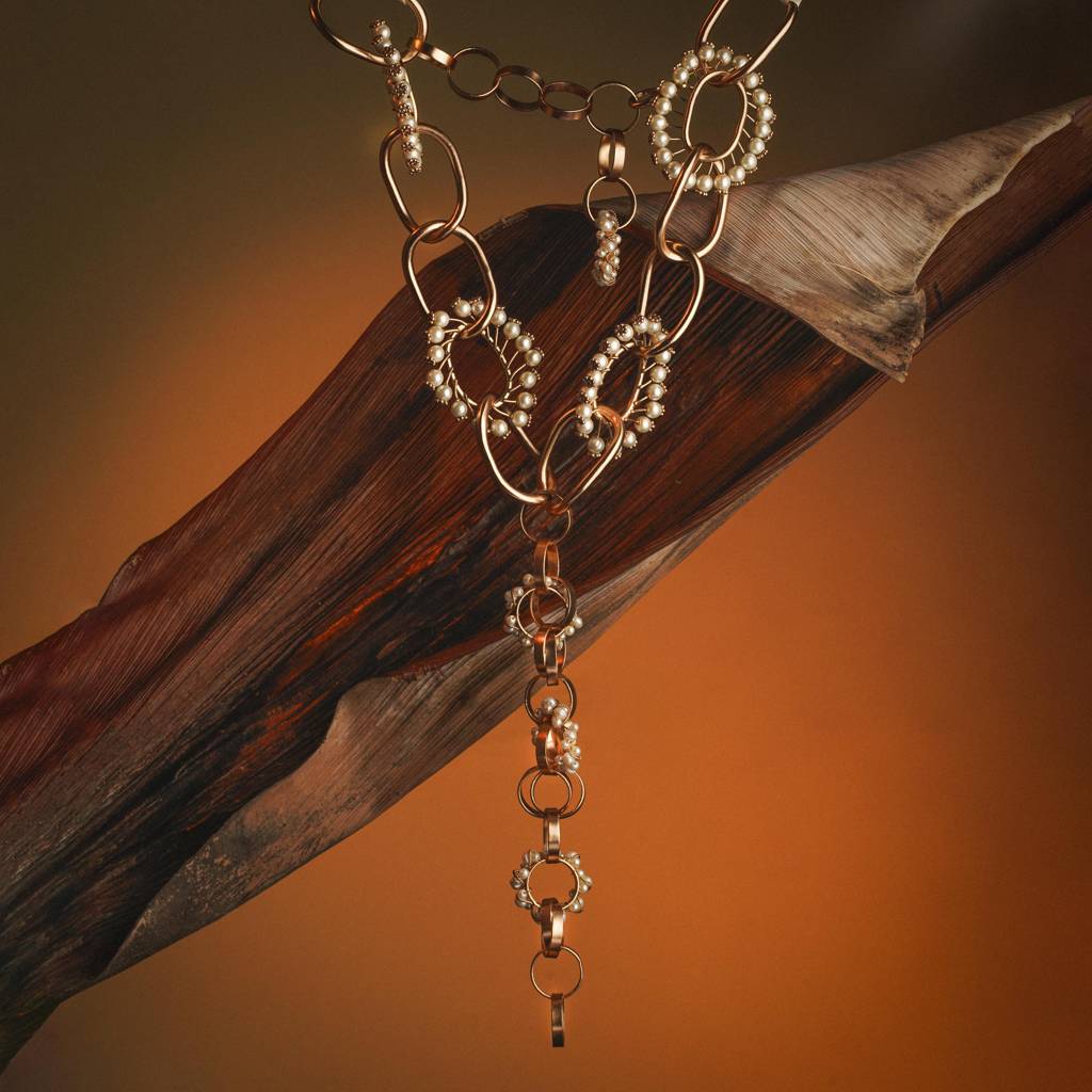 Neutron Loop Pearls On Gold Plated Link Chain Necklace : S8244