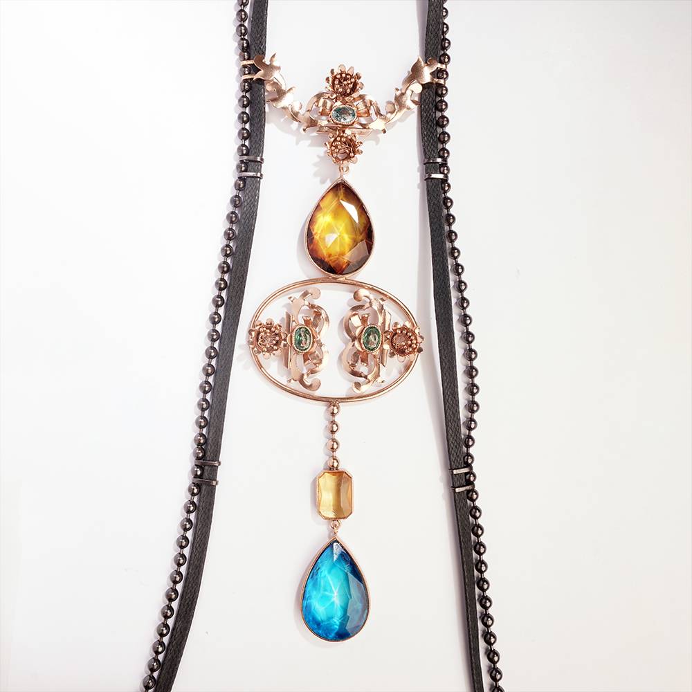 High Renaissance Black Ball Chain And Crystal Necklace : S8726