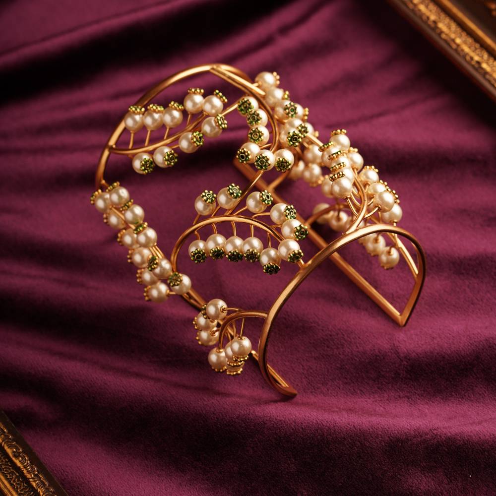 Pearl Monarch Gold Plated Cuff : S8738