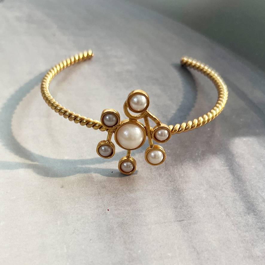 Pearl Cluster Cuff Bangle : S9269