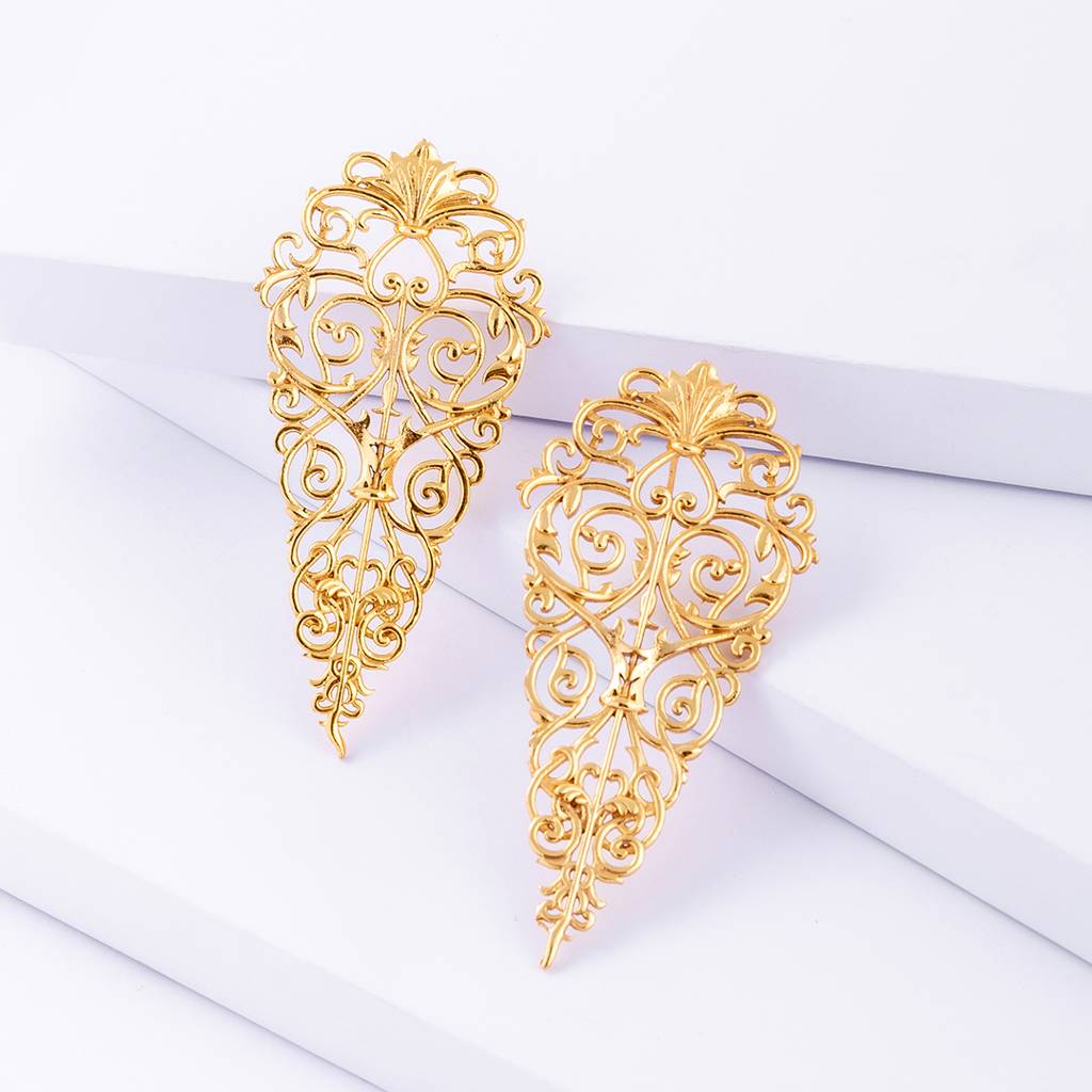 Kuari Statement Earrings