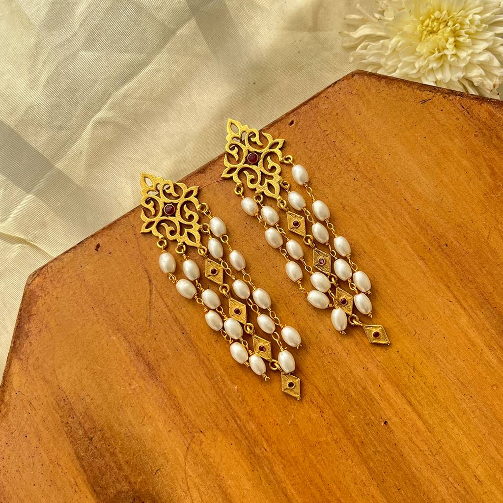 Anantya Long Earrings : SAD196_E