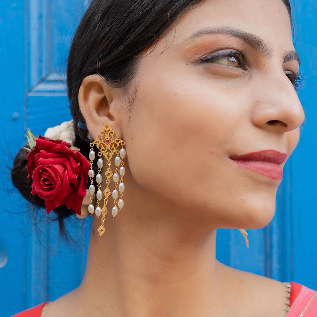 Anantya Long Earrings : SAD196_E