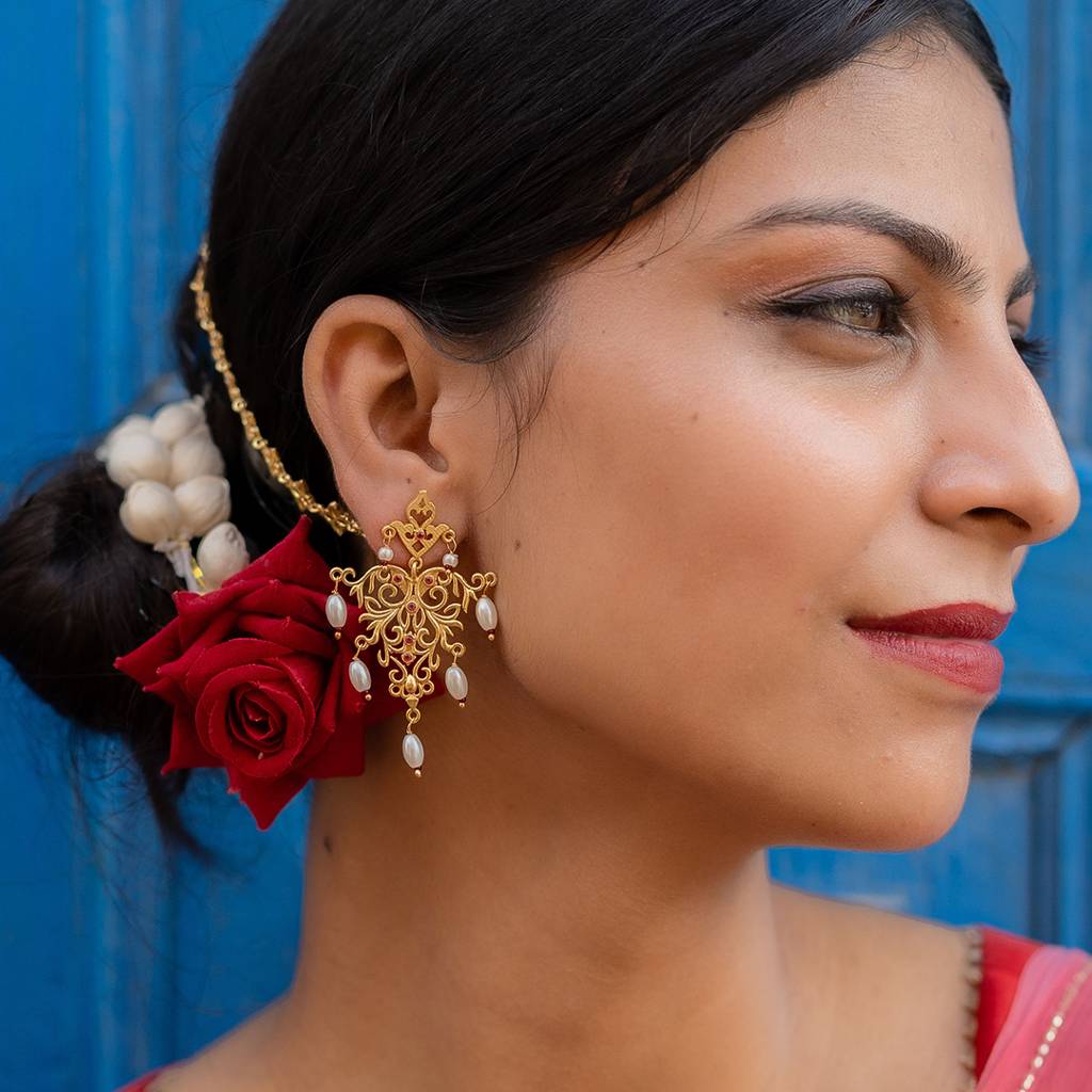 Maheen Detachable Drop Earrings : SAD295_E