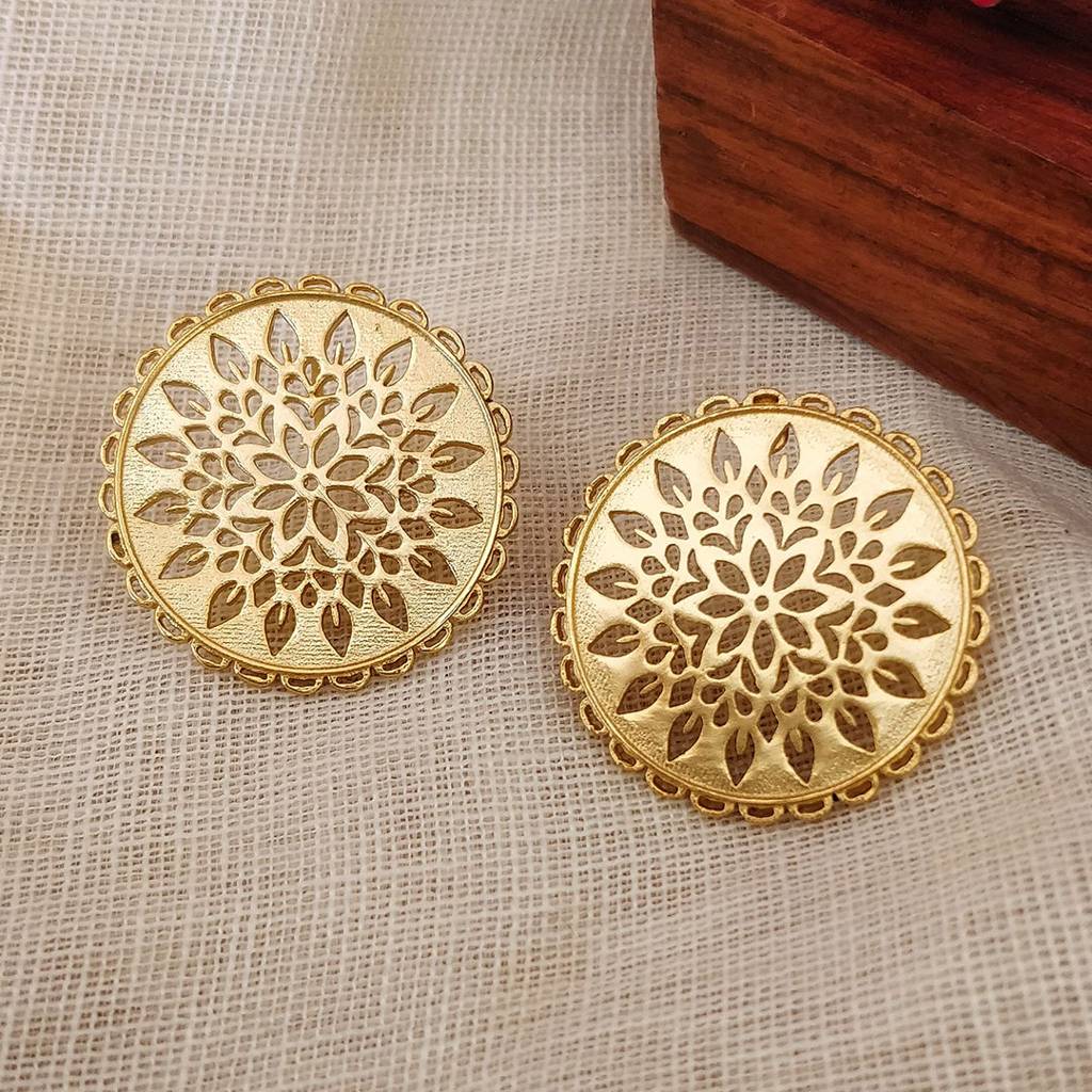 Oliya Ethnic Gold Studs : SAD45_E