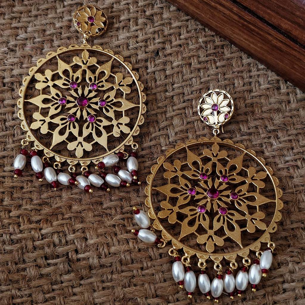 Shaheer Gold Dangler Earrings : SAD46_E