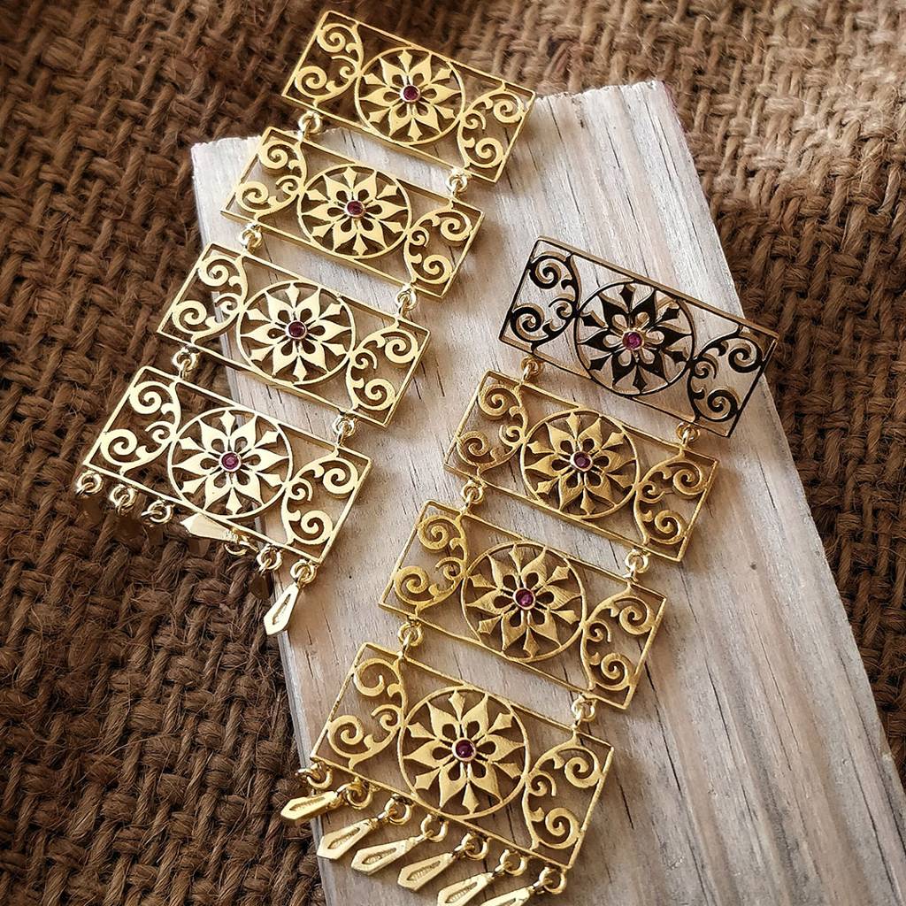 Aayat Gold Dangler Earrings : SAD47_E