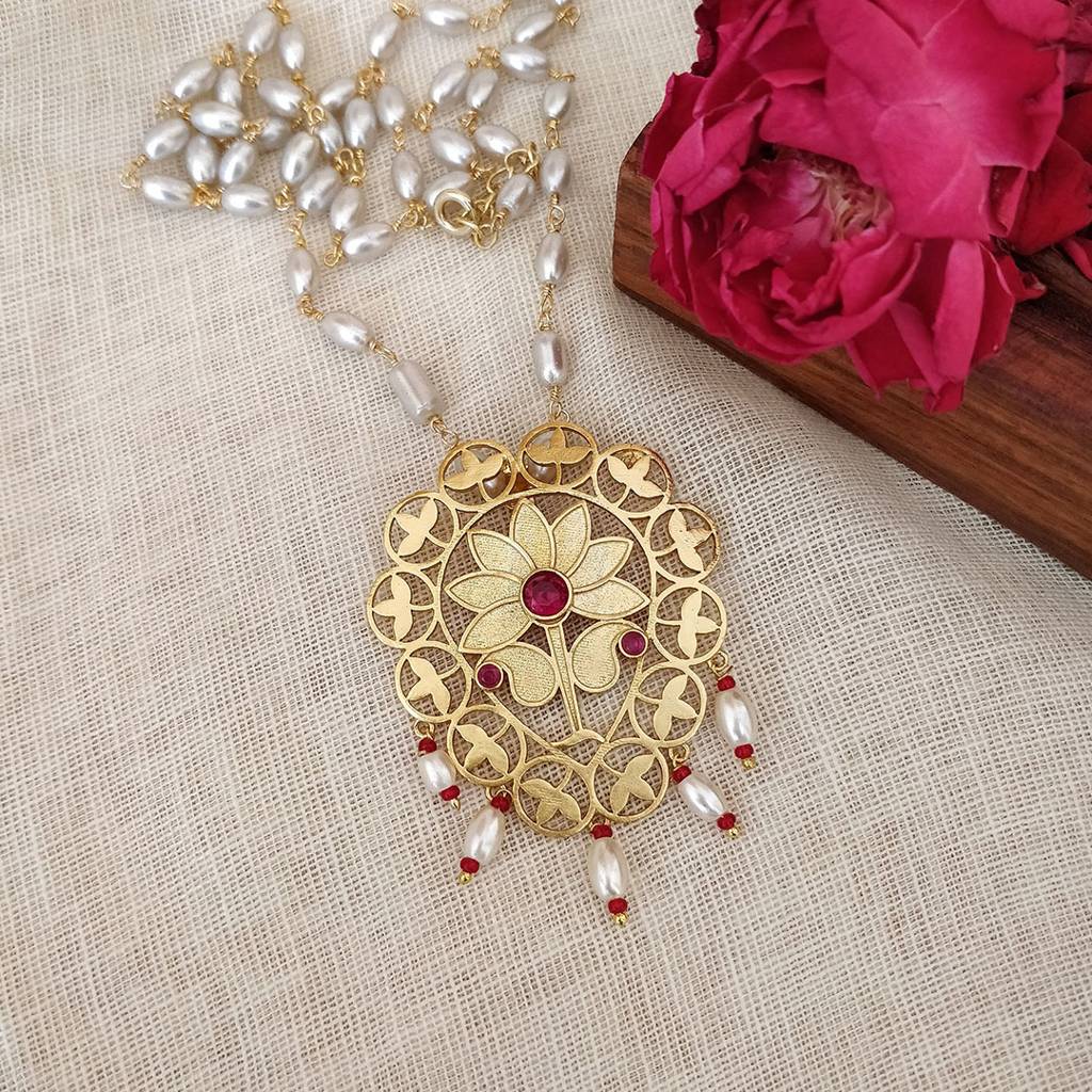 Gulabi Pehar Gold Pendent : SAD51_N