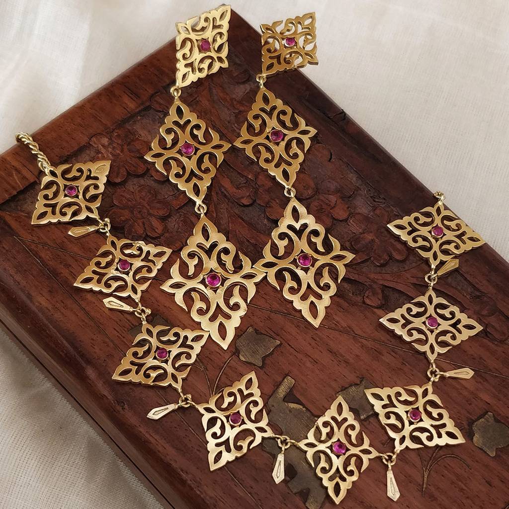 Chaturburj Gold Necklace Set : SAD53_N