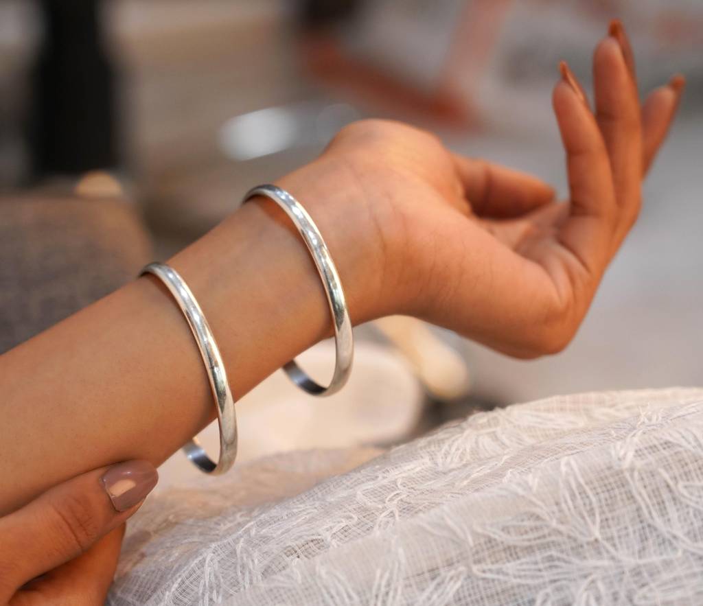 925 Sterling Silver Adya Fine Everyday Bangle : SK1020