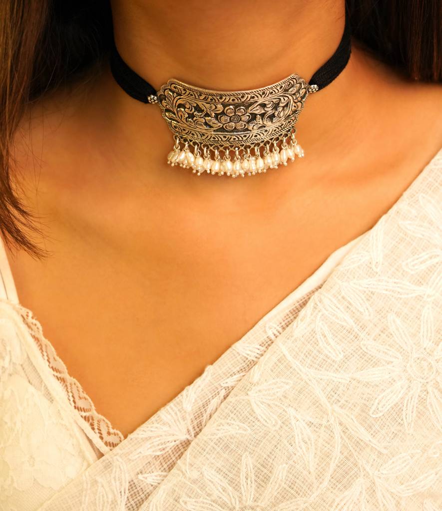 Cute Chokers Forever 21 Retro Buttons Pearl Layered Choker