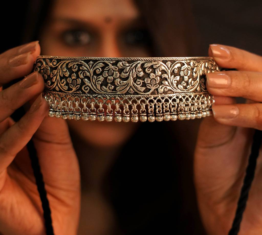 925 Sterling Silver Adya Intricate Flora Chitai Versatile Choker : SN1113