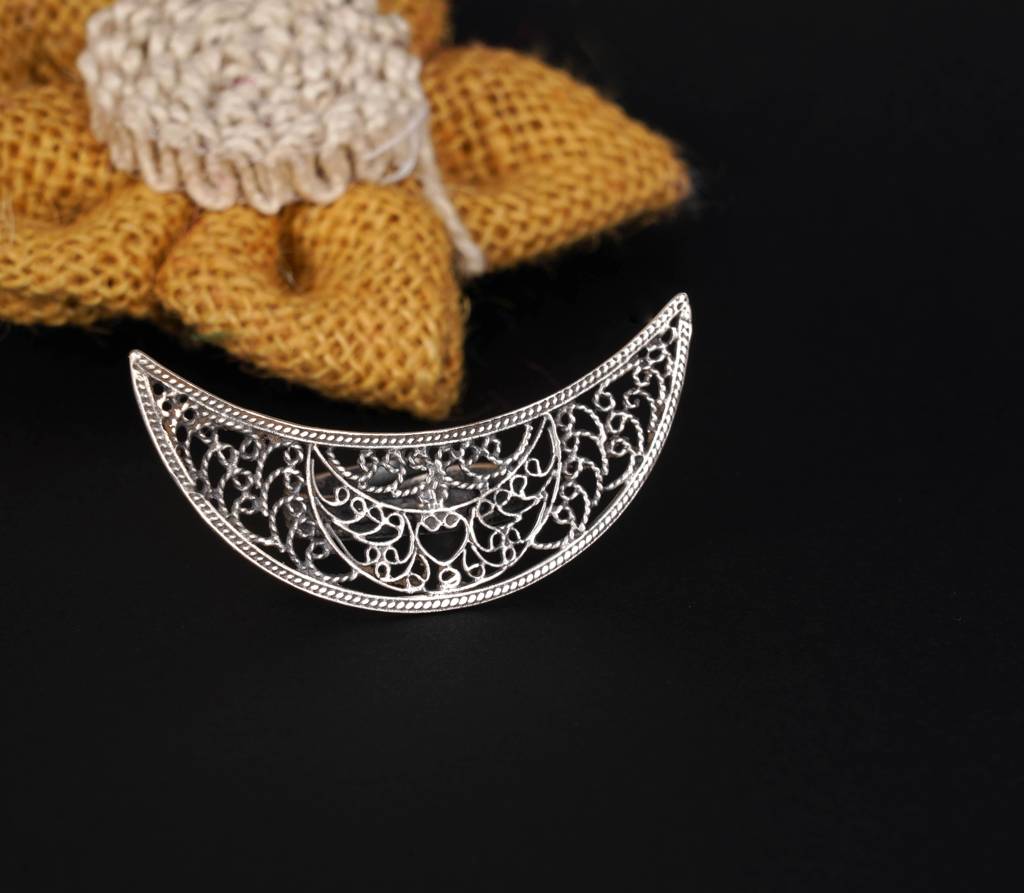 925 Sterling Silver Intricate Crescent Moon Ring : SR1025-1