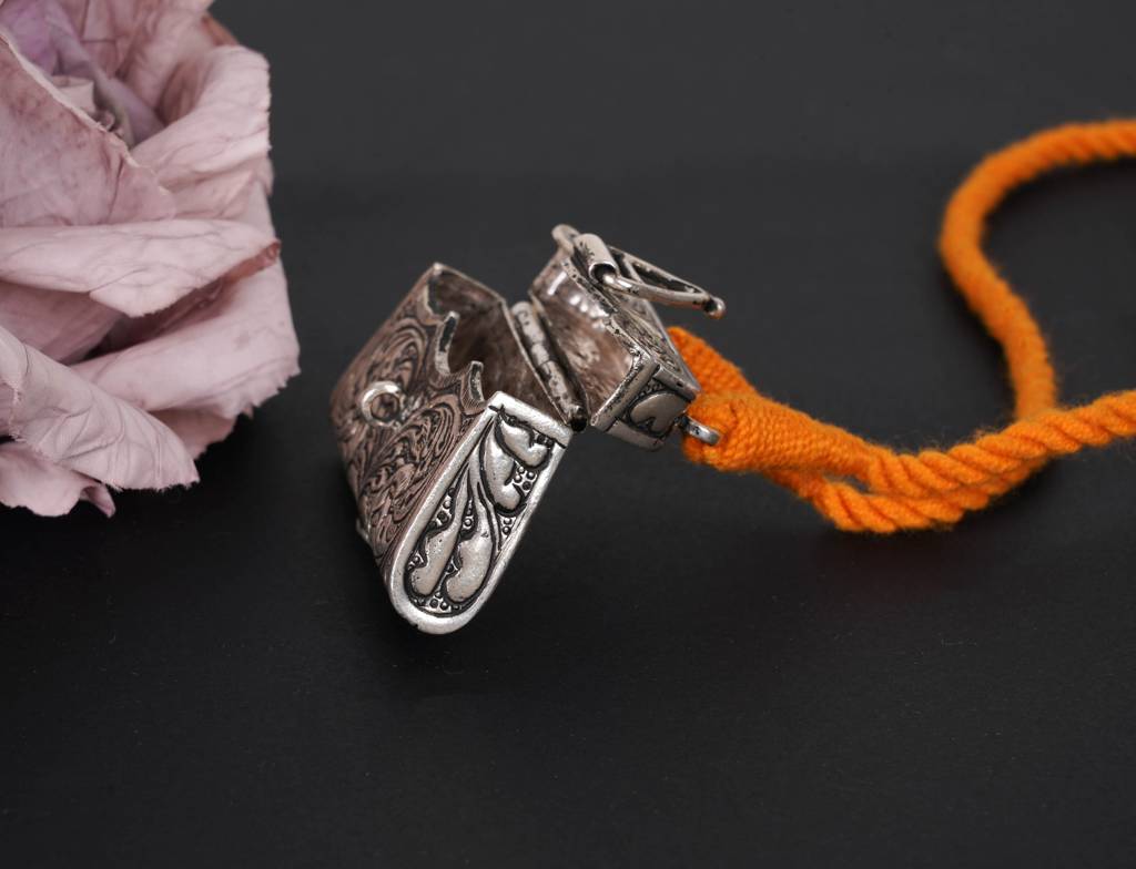925 Sterling Silver Adya Intricate Chitai Vintage Purse Dori Necklace : SN2030