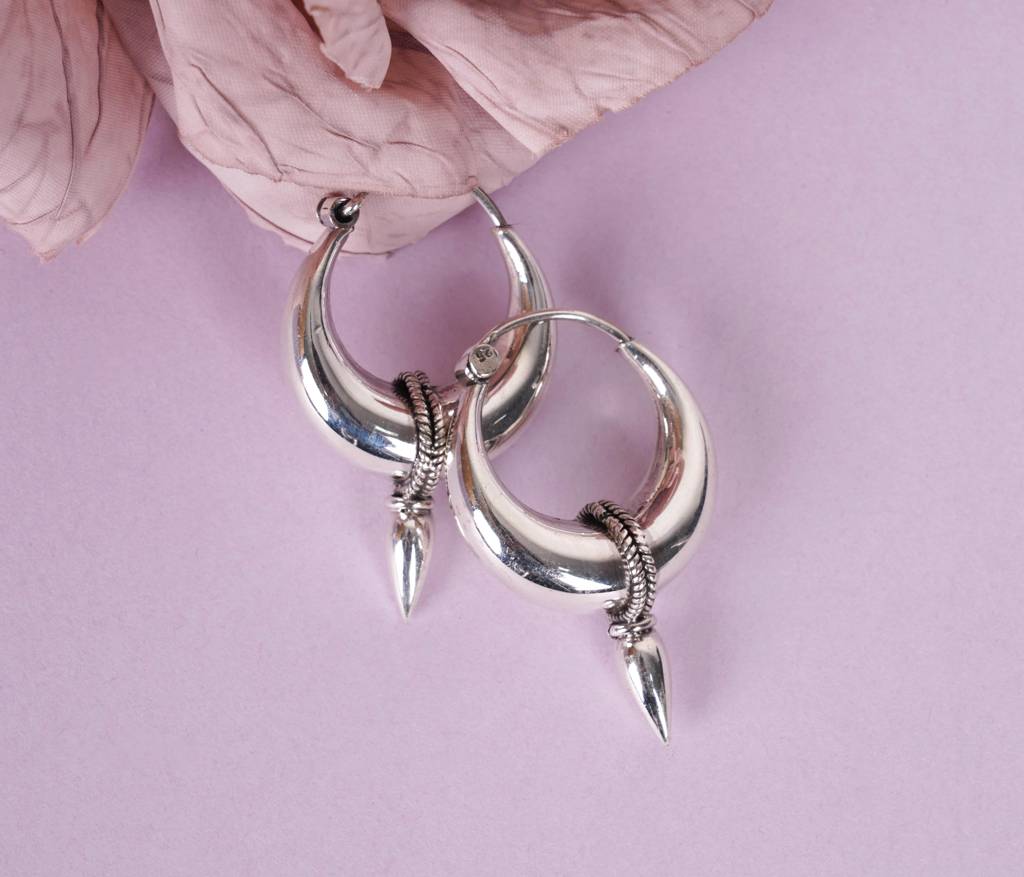 925 Sterling Silver Classic Tribal Inspired Hoops : SE1644