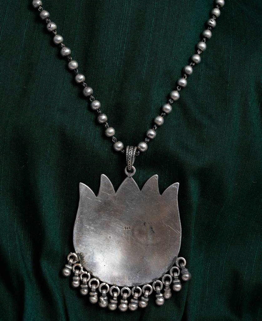 925 Sterling Silver Anvaya Intricate Lotus Necklace : SN1110