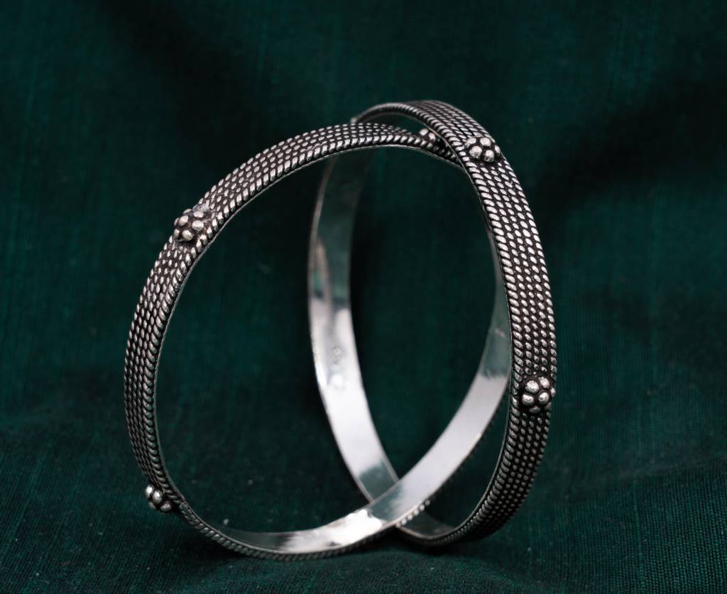 925 Sterling Silver Dulari Daana Work Flower Bangle : SK1081