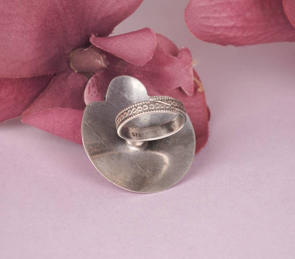 925 Sterling Silver Flora Motif Classic Ring : SR1048