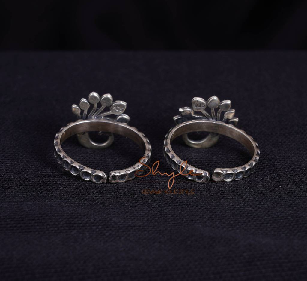 Moh Intricate Dancing Peacock Toe Ring : SK292-1-1