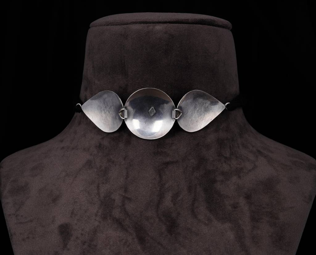 925 Sterling Silver Mizoya Tri Motif Intricate Choker : SN3009