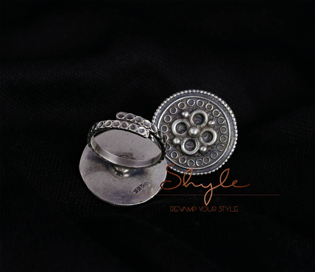 Mizoya Tribal Inspired Intricate Toe Ring : SK290-1-1