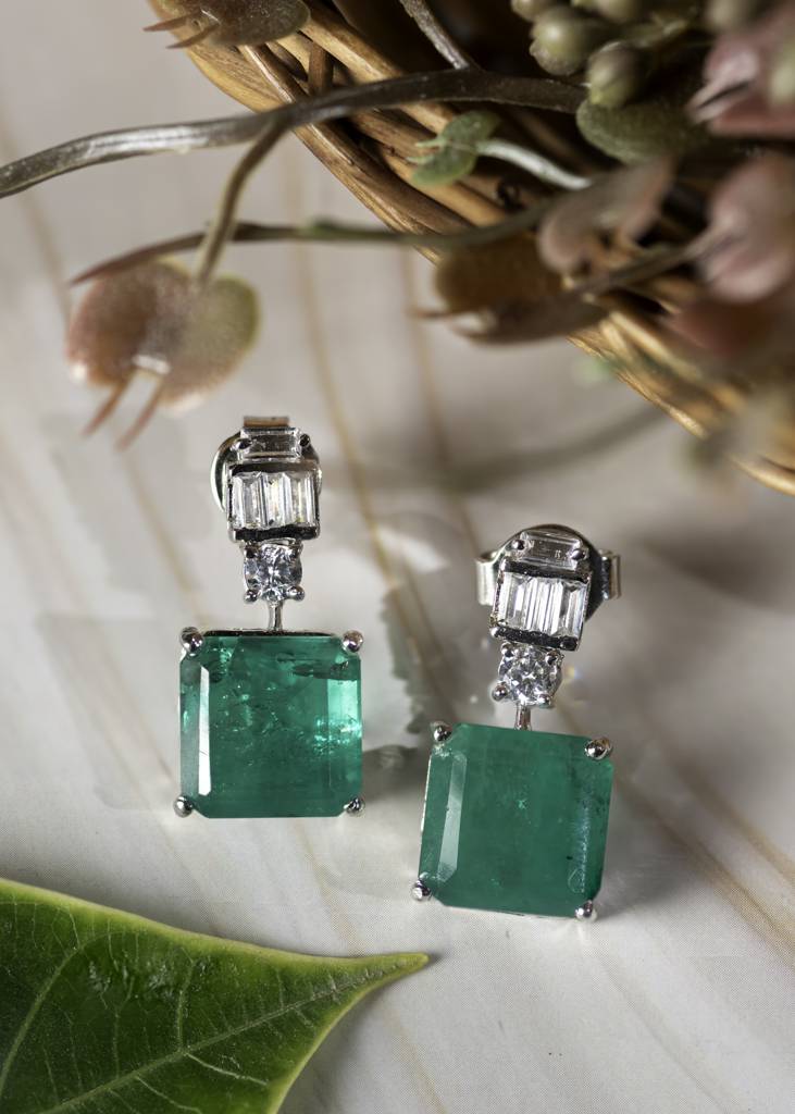 92.5 Sterling Silver Earrings : SE087