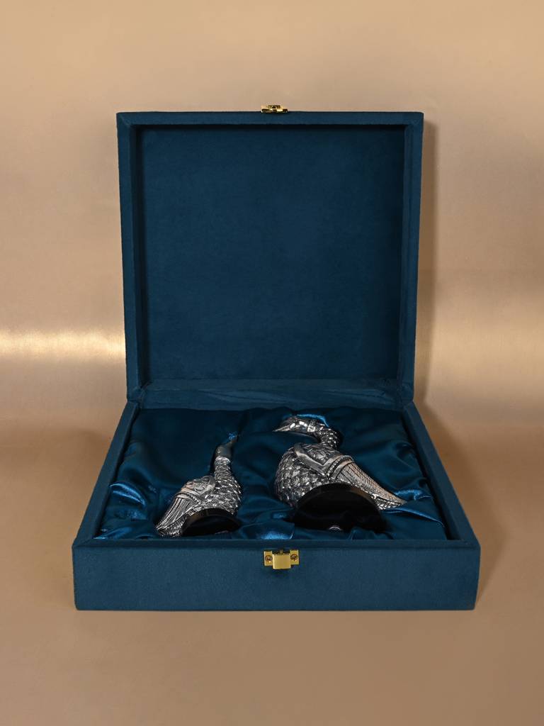 999 Silver Swan Pair Gift Box : SGFT91