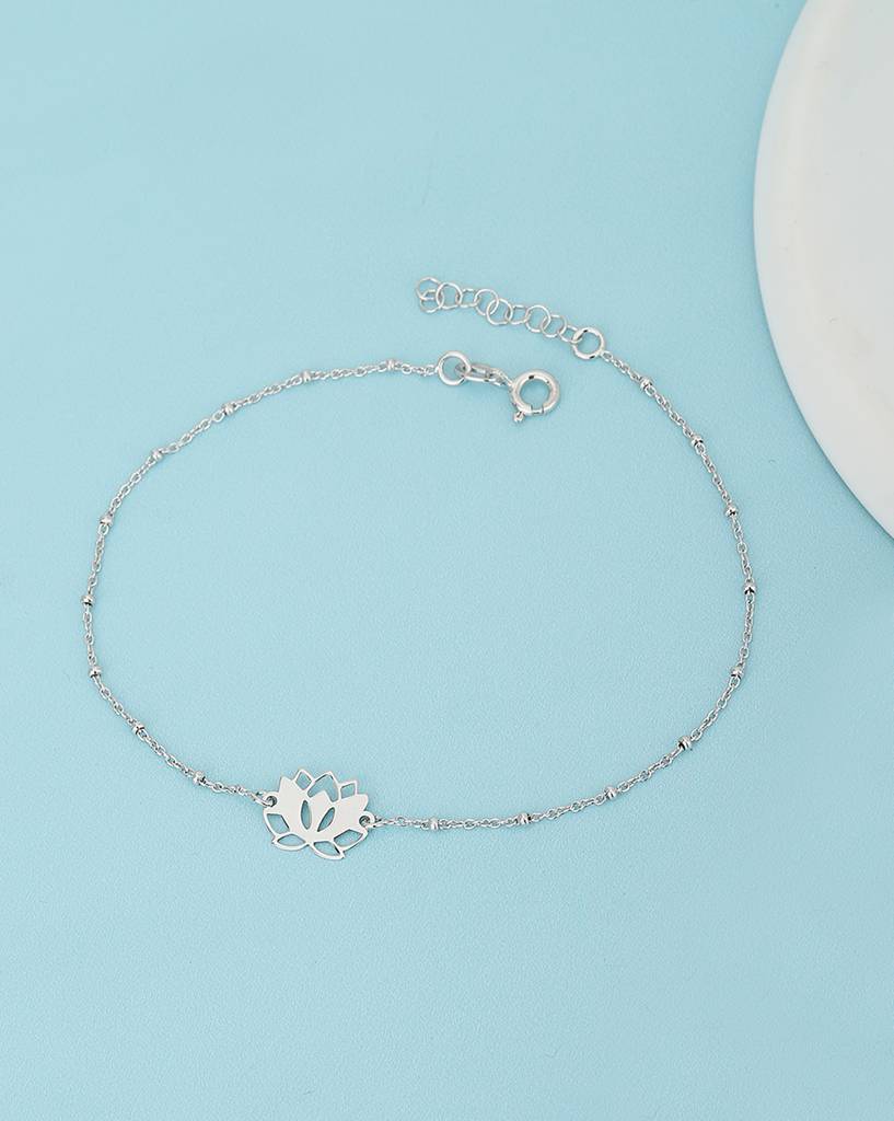 Carlton London 925 Sterling Silver Inline Floral With Rhodium Plated Adjustable Anklet : SILA109