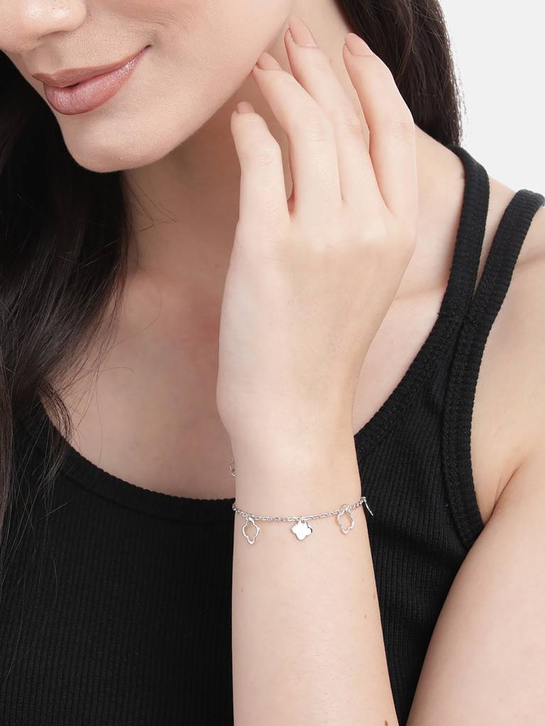 Carlton London Women Sterling Silver Handcrafted Rhodium-Plated Charm Bracelet. : SILB389