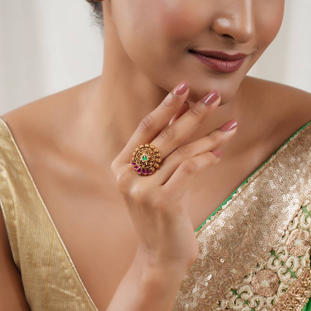 Beautiful Antique Gold Ruby Stone Adjustable Finger Ring : SJ401