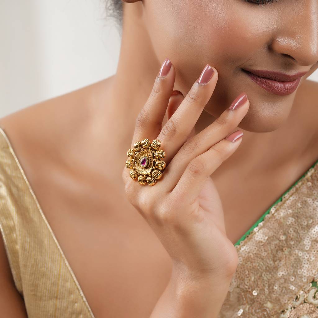 Stunning Antique Gold Ruby Stone Adjustable Finger Ring : SJ411