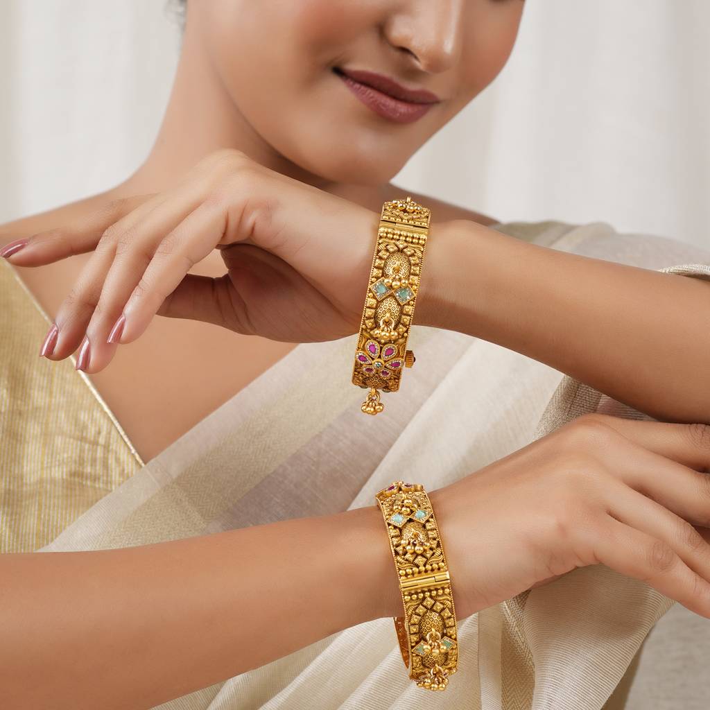 Stunning Antique Gold Stone Openable Bangle Set : SJ424
