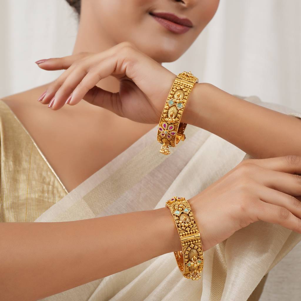 Stunning Antique Gold Stone Openable Bangle Set : SJ424