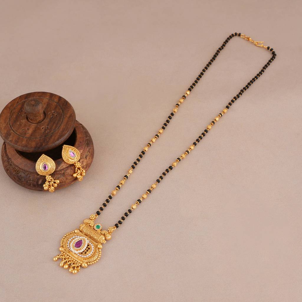 Traditional Antique Gold High Polish Mangalsutra Set : SJ441