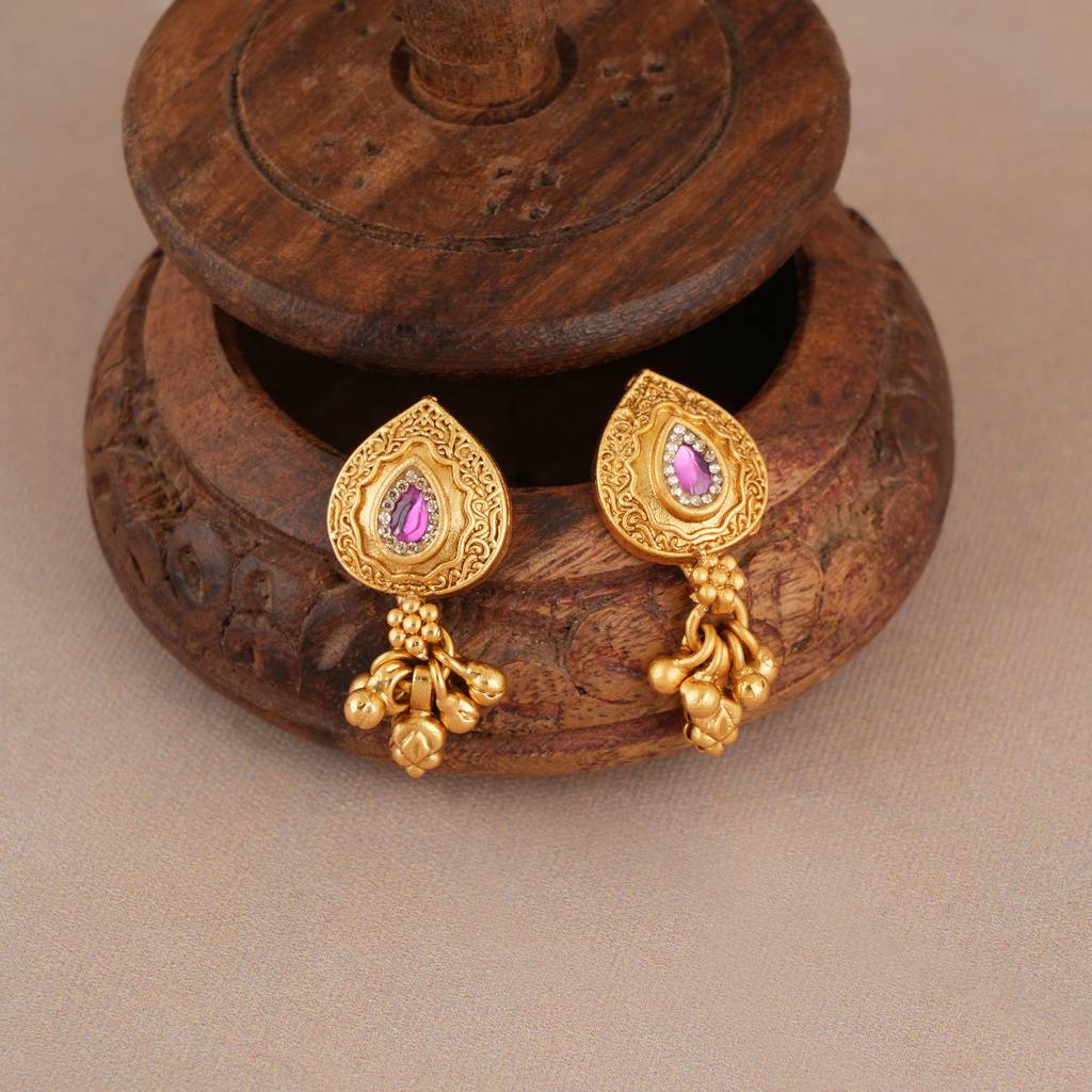 Traditional Antique Gold High Polish Mangalsutra Set : SJ441