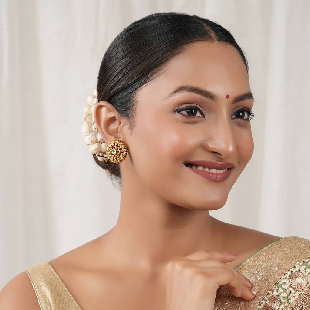 Beautiful Antique Gold Kundan Floral Stud Earring : SJ461