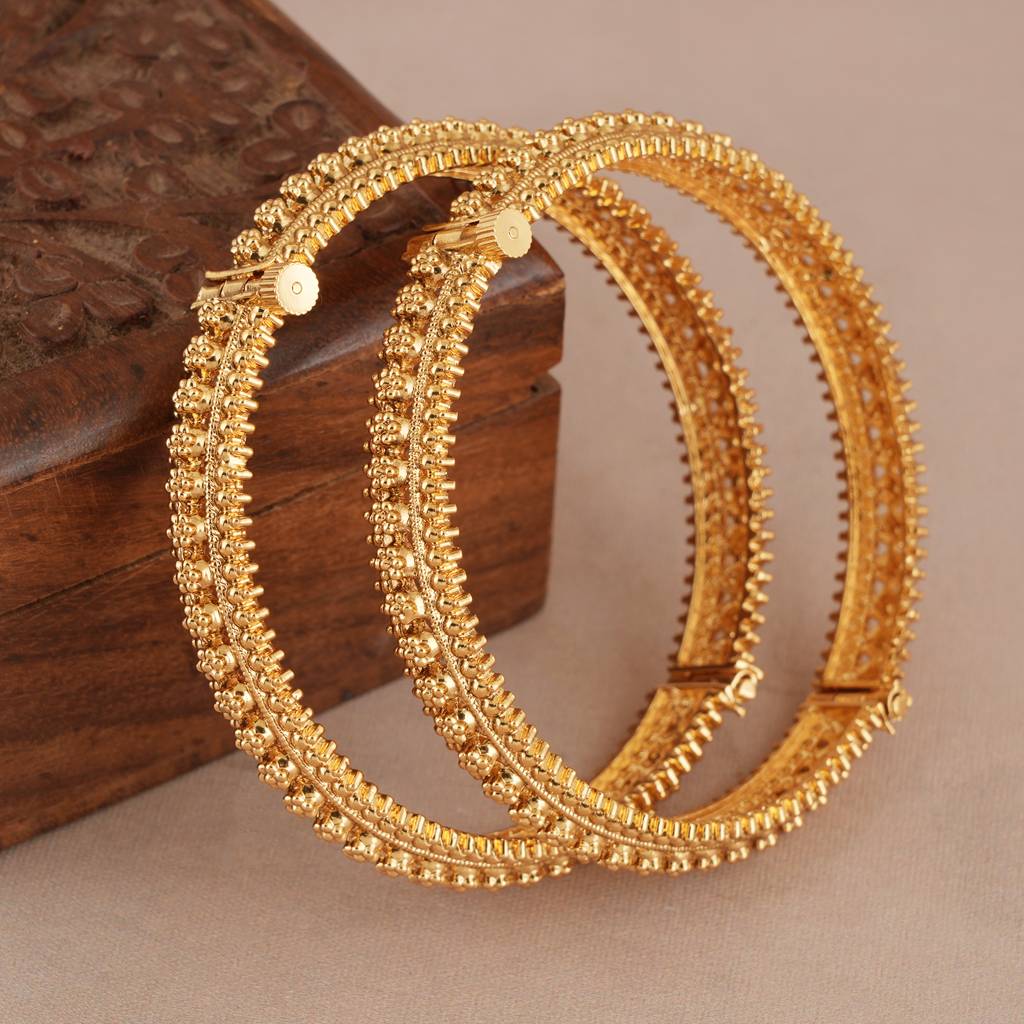 Smars Jewelry Stunning Single Line Cz Diamond Bangle Set · Eternz