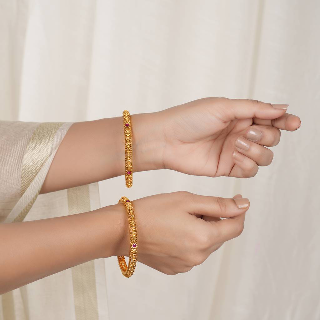 Elegant Antique Gold Ruby Traditional Bangle Set : SJ481