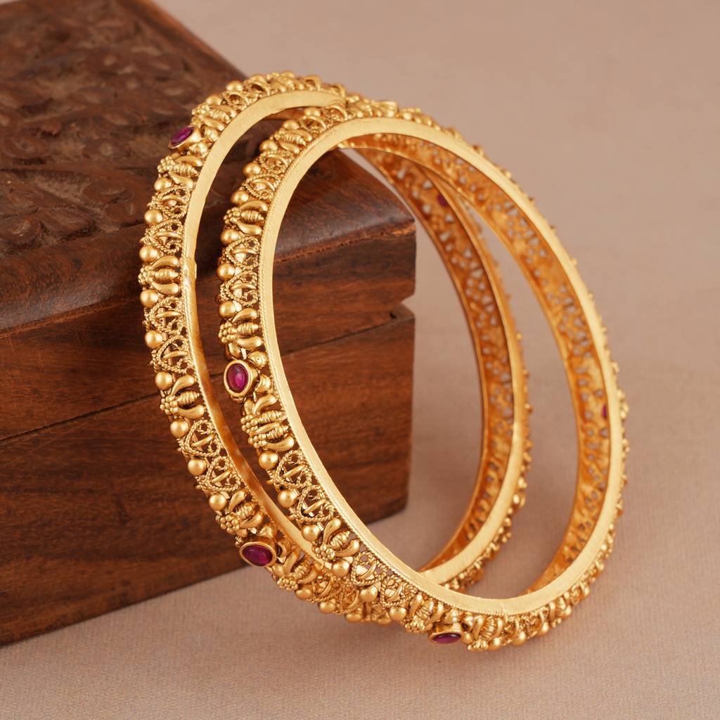 Elegant Antique Gold Ruby Traditional Bangle Set : SJ481