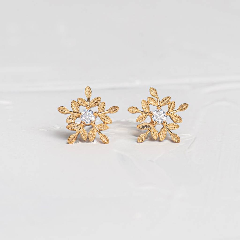 Sugar Snow Stud Earrings : SLVR-E-17SugarSnowStudEarrings