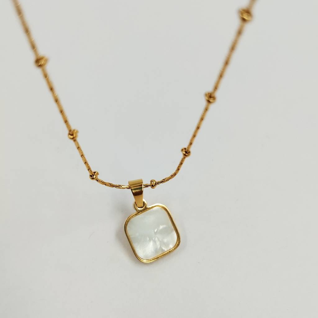 Gold Plated Stainless Steel Kayla Necklace (White) : (S)N-D-5-0