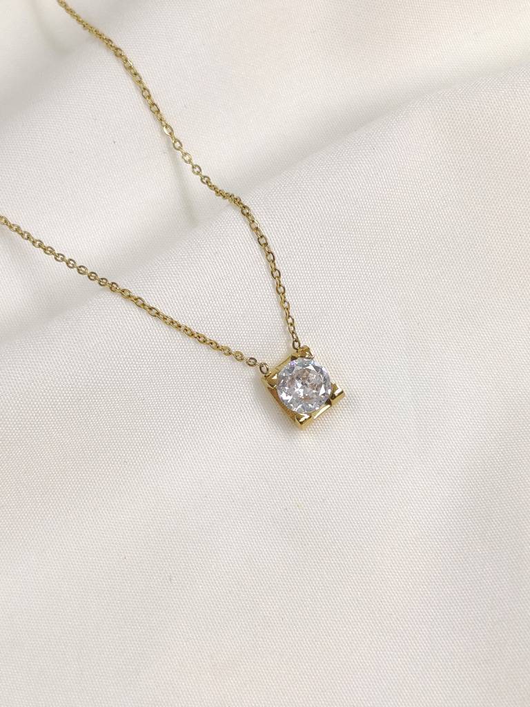 Gold Plated Stainless Steel Suzy Solitaire Necklace : (S)N-SO-1-0