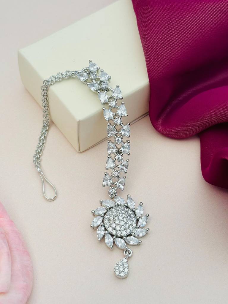 Silver Plated American Diamond Studded Maang Tikka
-Spaddmmg10Whiter01 : SPADDMMG10WhiteR01